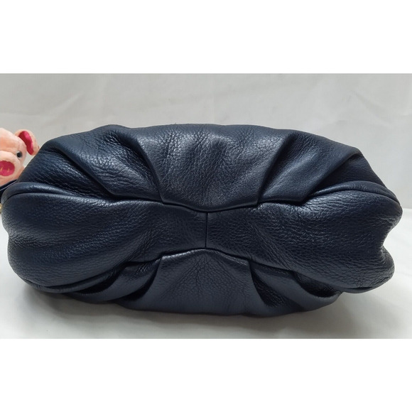 Marc Jacobs Natasha Blue Pebbled Leather Zipper Pocket Crossbody Bag - Picture 7 of 16